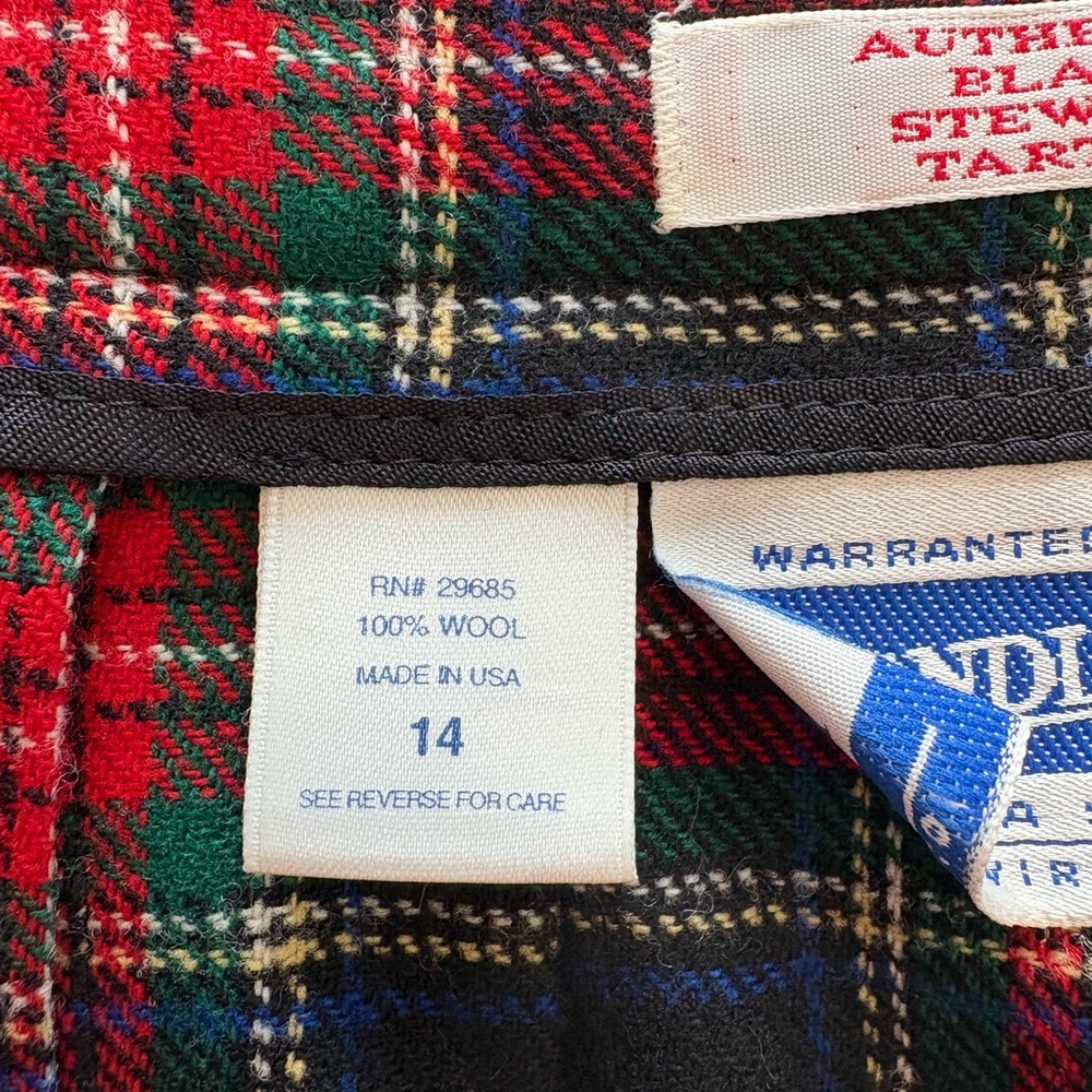 Pendleton classic vintage Black Stewart tartan pleated wool skirt - Picture 7 of 10